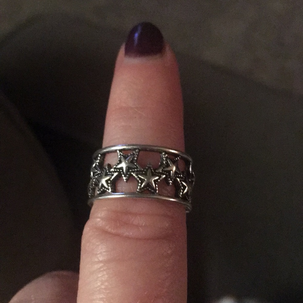 Women's sterling silver ring